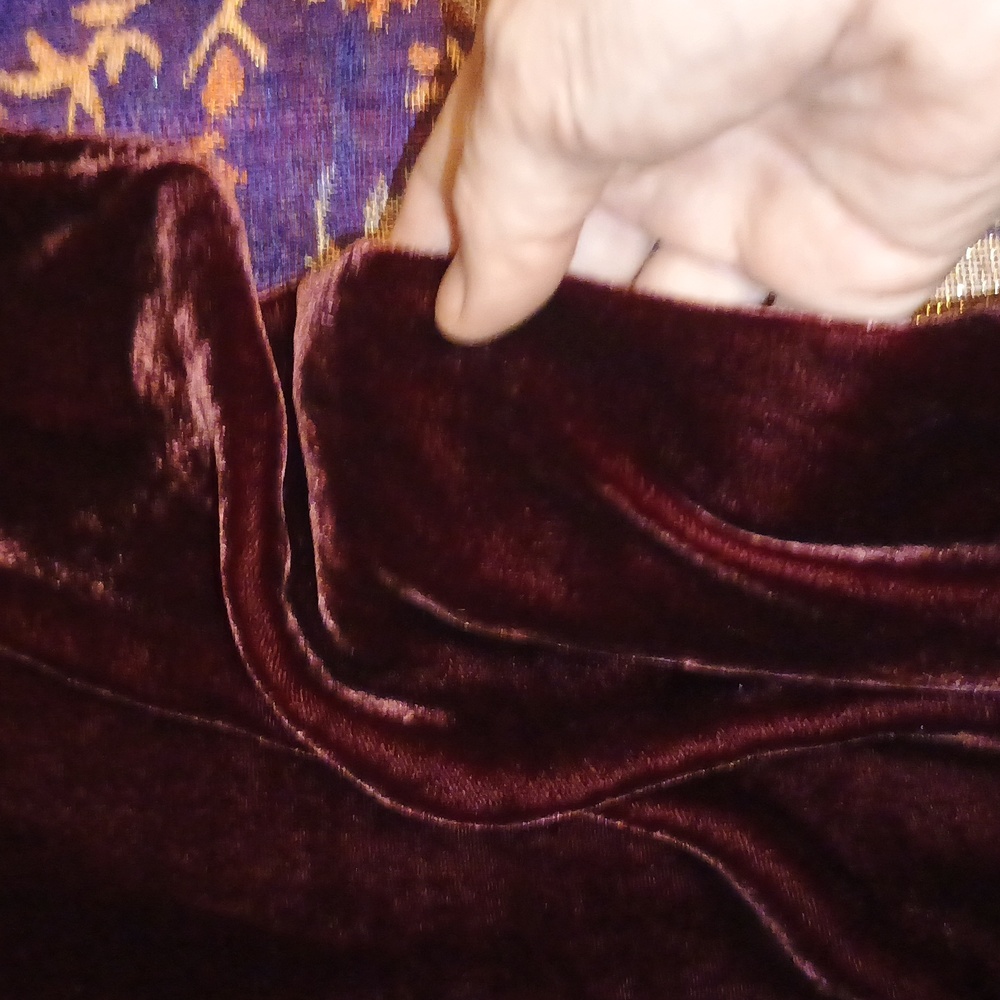 Eileen Fisher Velvet Square Top - XS - Silk Blend - Cranberry Red - Quiet Luxury - Picture 7 of 10